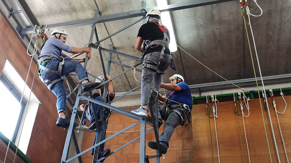Esercitazioni Funi palestra - Amorini Safety