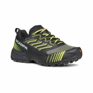 RIBELLE RUN XT SCARPA RIBELLE RUN XT SCARPA GORE-TEX Invisible Fit per una calzatura impermeabile senza però comprometterne vestibilità, flessibilità e peso. Saldata direttamente alla tomaia, è progettata per essere praticamente invisibile, creando una sensazione di massimo comfort. PRESA® TRN-05 è la suola sviluppata per attività di media e prolungata percorrenza, in ambiente montano, su sentieri di diverso livello tecnico. Lo shank ergonomico in fibra di vetro, aiuta a sostenere la rullata ad ogni passo. La tassellatura pronunciata e una dimensione dl chiodo maggiorata, rendono questa suola durevole e sicura su qualsiasi terreno, garantendo sicurezza e grip. INTERSUOLA IN ACTIVE FOAM in EVA a media densità per stabilità e risposta in spinta. SHANK ERGONOMICO in Poliammide +20% Fibra Vetro conferisce supporto e stabilità sull’arco plantare e aiutando e sostenendo la transizione della rullata ad ogni passo. BATTISTRADA IN GOMMA con disegno esclusivo SCARPA in mescola ATR GUM, che combina un elevato grip e durabilità. STACK Heel 28mm - Toe 22mm - Drop 6mm. DESIGN con nervature per supporto e cushioning. ZONA FUNZIONALE di flessione anatomica.